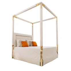 Letto matrimoniale a baldacchino in pelle bianca e bronzo dorato