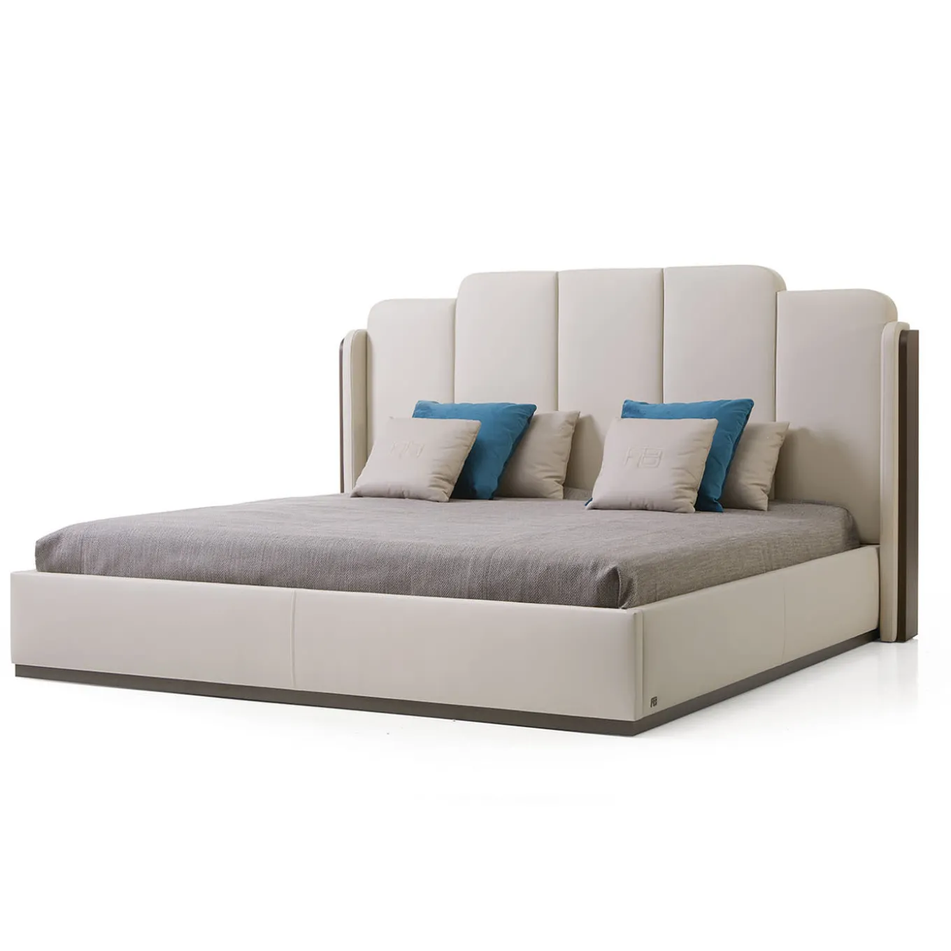 Letto Milano in ecopelle cappuccino con pannelli in noce canaletto
