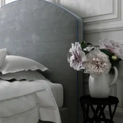 Letto Violetta di Alberto Colzani