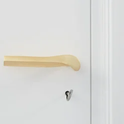 Maniglia per porta Prisma Gold di Nicole Valenti