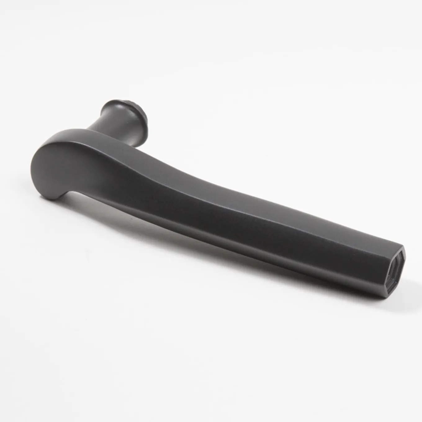 Maniglia per porta Prisma Matte Black di Nicole Valenti