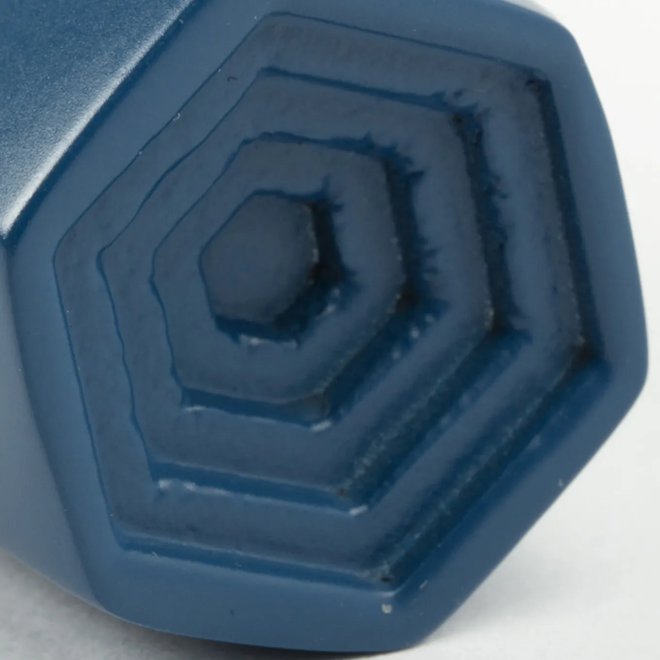Maniglia Prisma Matte Blue di Nicole Valenti
