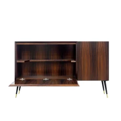 Mobile bar per tatuaggi