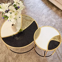 Nilo Set di 2 tavoli da nido in marmo calacatta e vetro