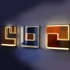 Pannello luminoso #1 di Paolo Giordano e Ouwen Mori