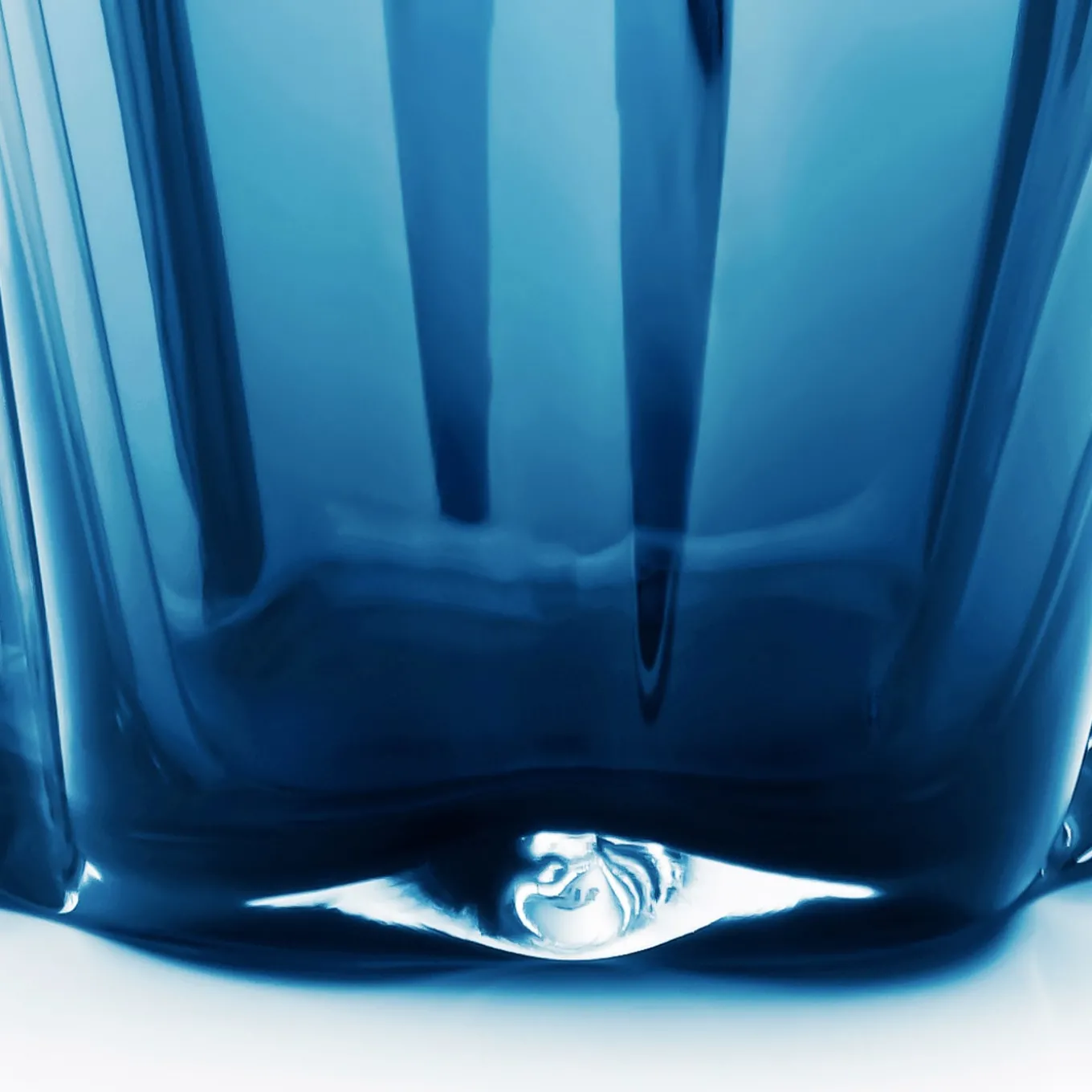 Petalo Vaso piccolo blu profondo