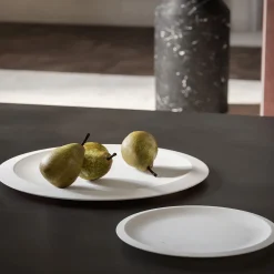 Piatto da portata bianco di Carrara di Ivan Colominas #1