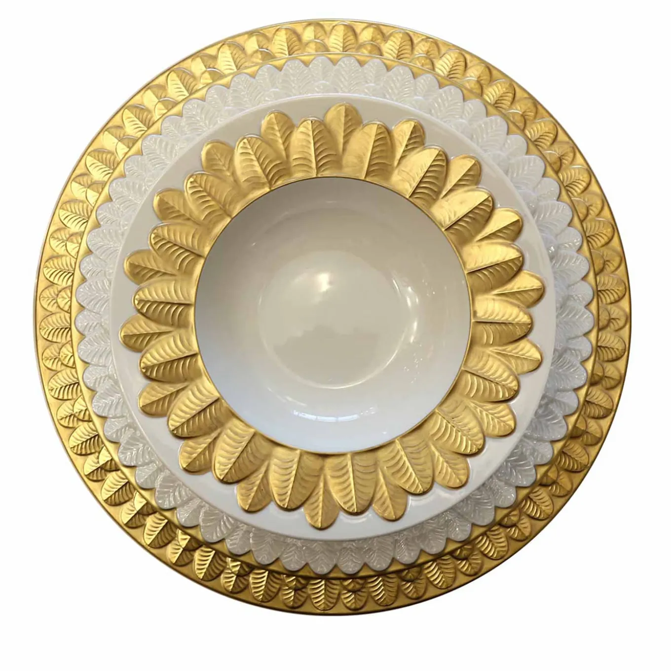 PIATTO FONDO CON BORDO A PAVONE - ORO #2