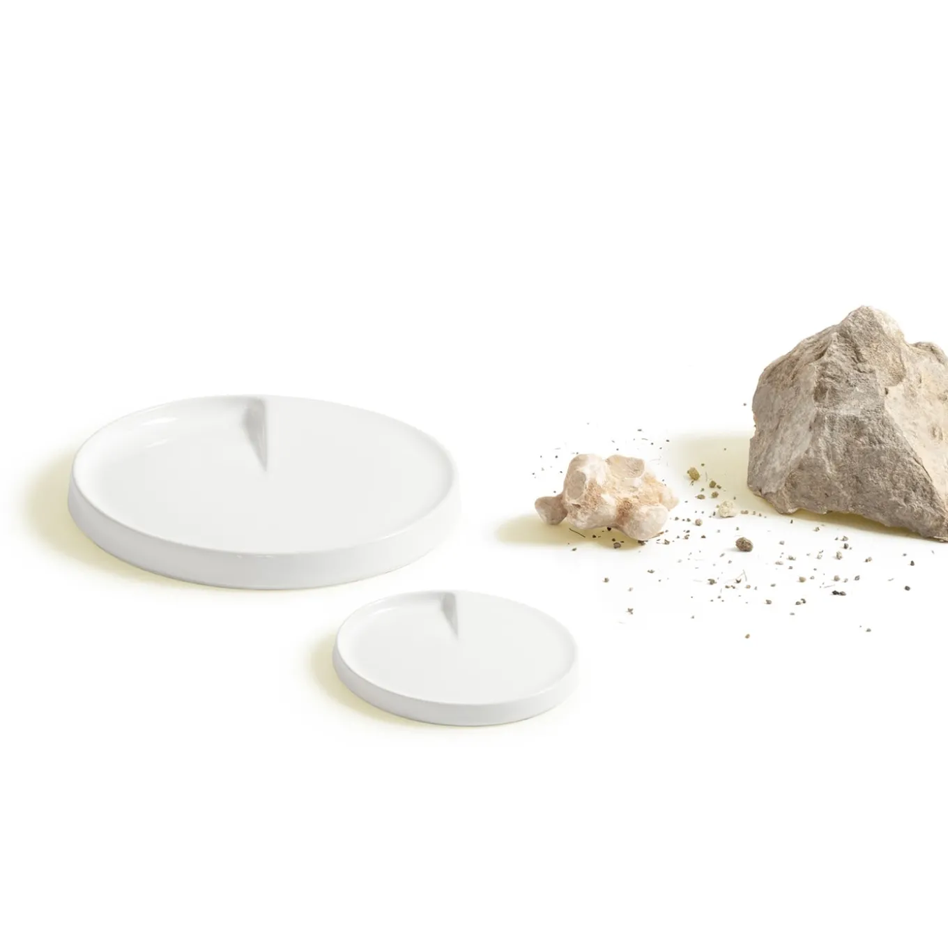 Piatto in ceramica Pocopiano di Paolo Stefano Gentile
