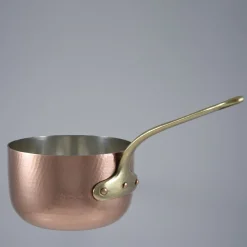 Piatto in rame rivestito d'argento con coperchio