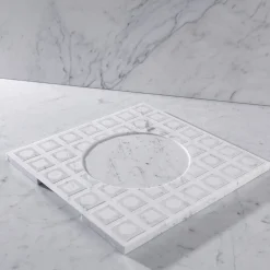 Piatto Q in marmo bianco di Carrara Roma
