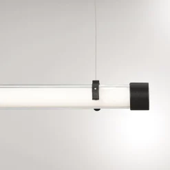 Piccola lampada a sospensione in metacrilato trasparente Tre&Sessanta