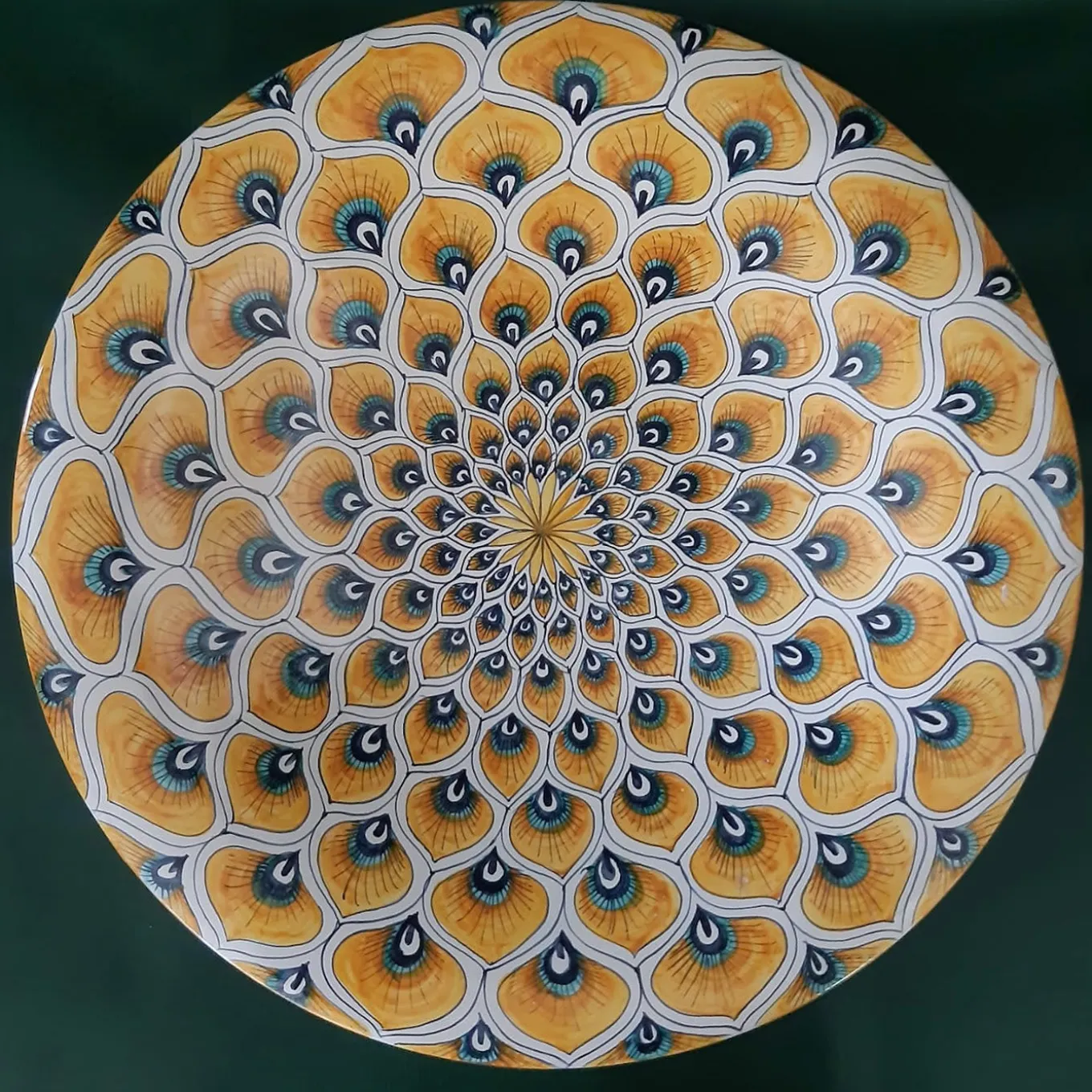 Piuma di pavone gialla ⌀ Piatto decorativo da 40 cm