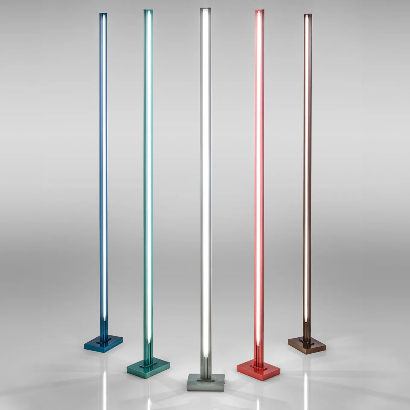 21511/P-N Lampada da terra nera