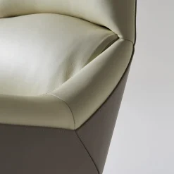 Poltrona da ufficio girevole beige e taupe Sanremo su rotelle