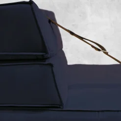 Poltrona Docker in velluto blu navy