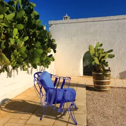 Poltrona Garden blu di Carlo Rampazzi