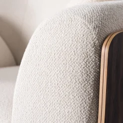 Poltrona Haimà in bouclé bianco