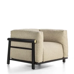 Poltrona Heiko in legno massello