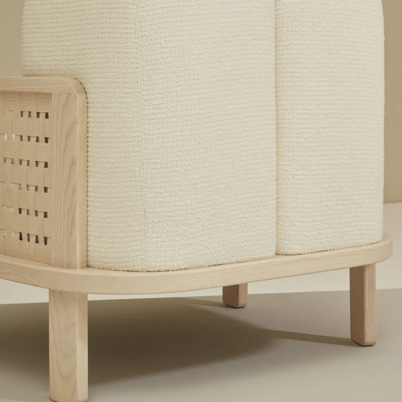 Poltrona Raquette 180 Beige di Cristina Celestino