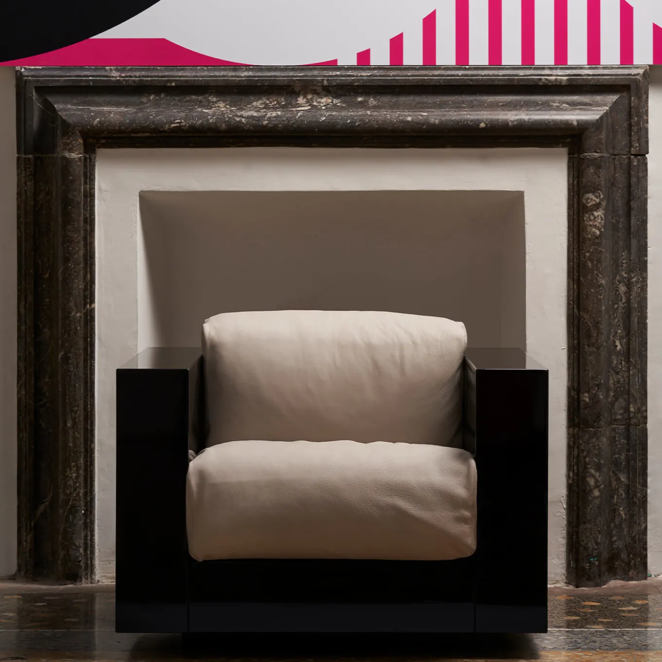 Poltrona Saratoga White di Lella e Massimo Vignelli