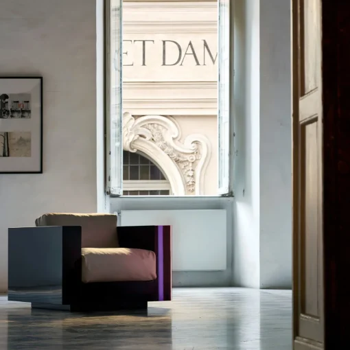 Poltrona Saratoga White di Lella e Massimo Vignelli