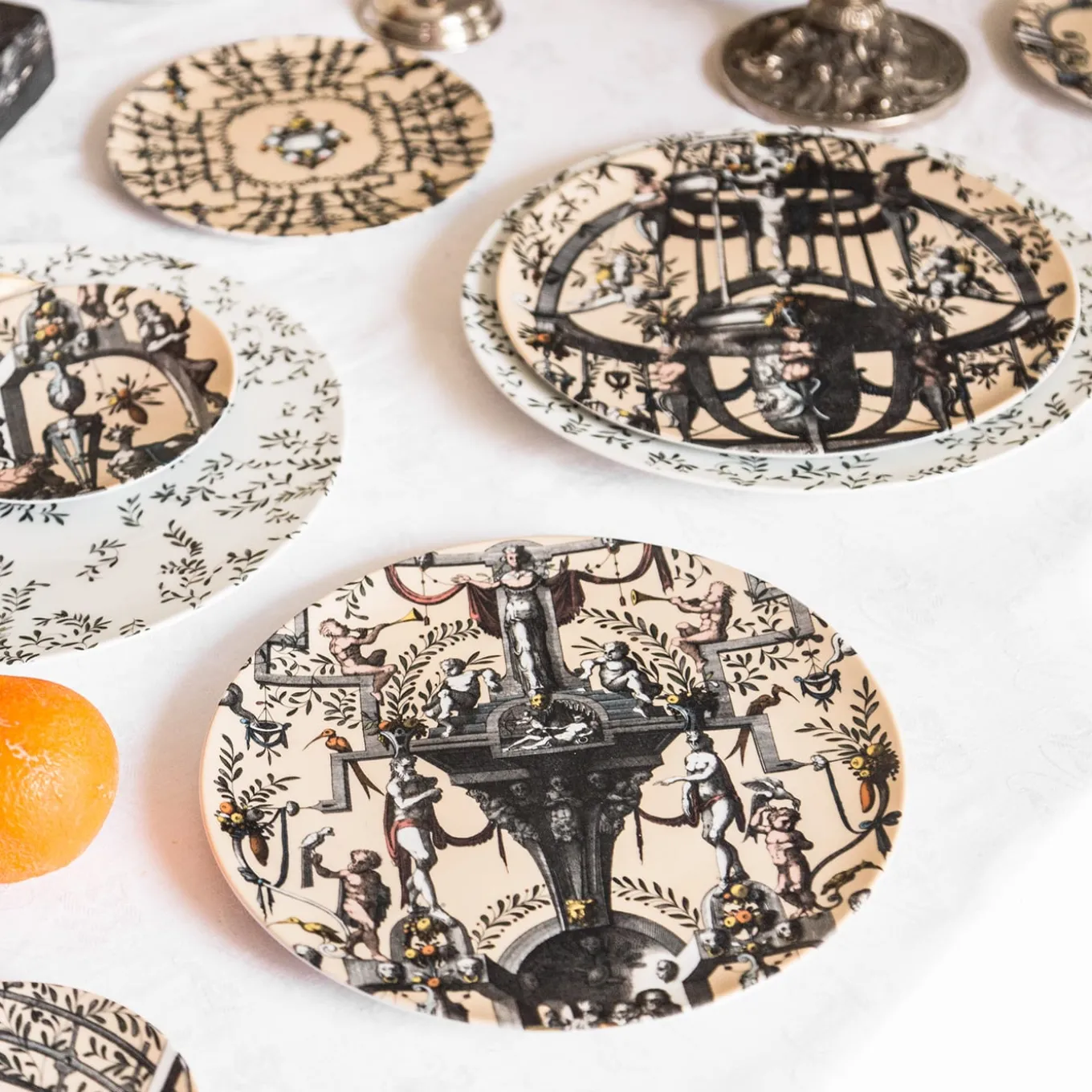 Pompei Set di 2 Piatti pane in porcellana con disegno di grottesca #3