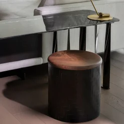 Pouf Mastio in legno nero
