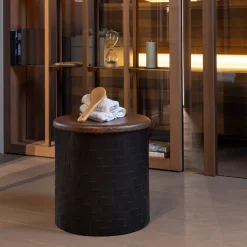 Pouf Mastio in legno nero