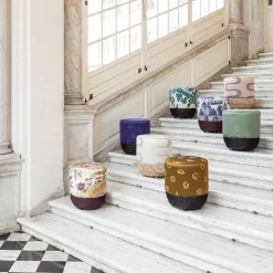 Pouf Vague Rosa con tessuto d'archivio Rubelli e base in cesta