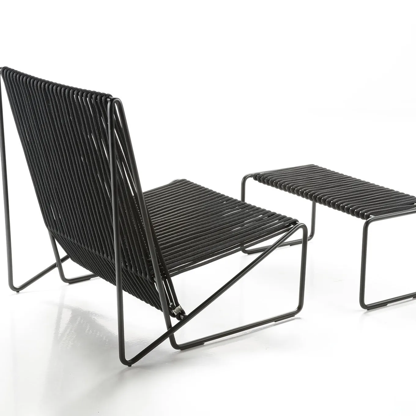 Rada Lounge Chair di Stefano Esposito