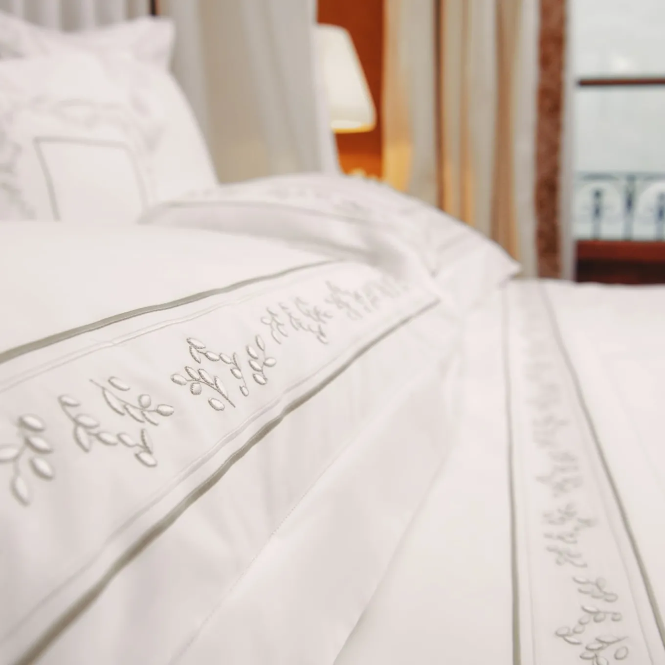 Roma Bianco e argento oliva US King Sham