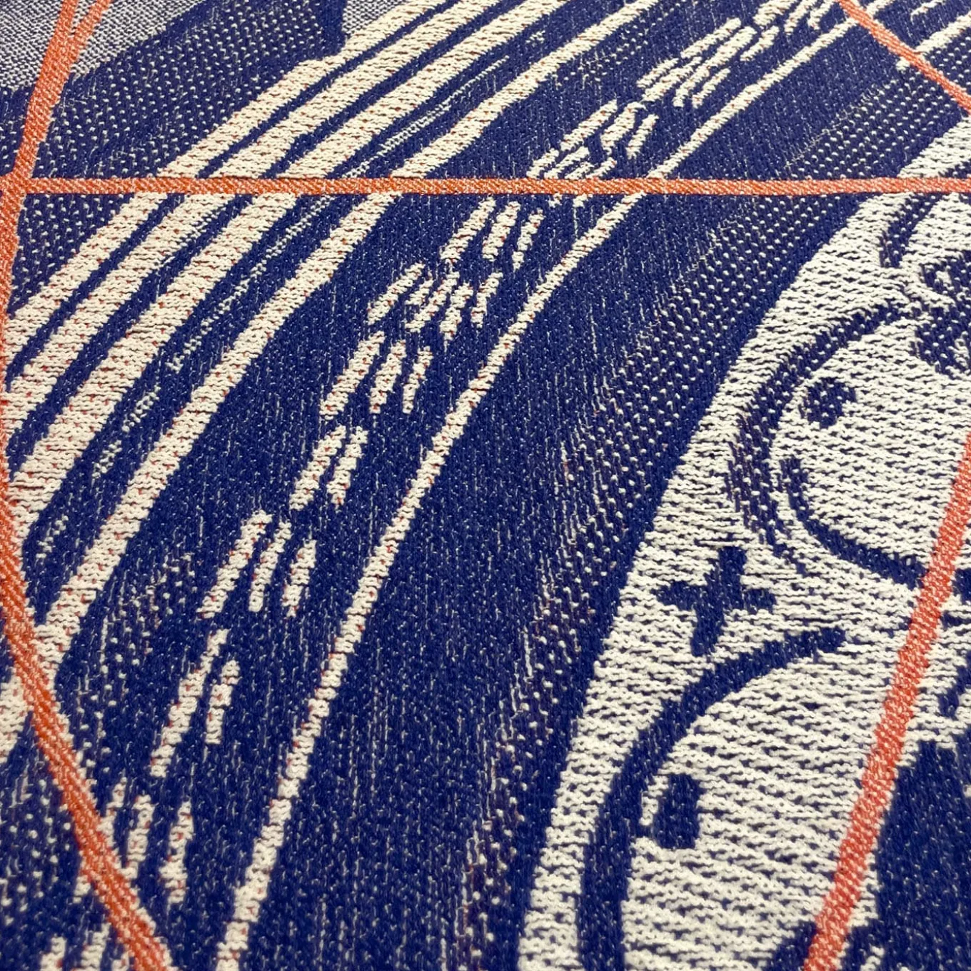 Runner double face Borromini in blu e rosso Rowan