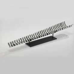 Scultura conica Cono Moods in bianco e nero