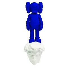 Scultura David e Kaws