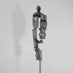 Scultura dell'uomo barattolo