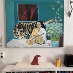 Scultura di pantera rossa