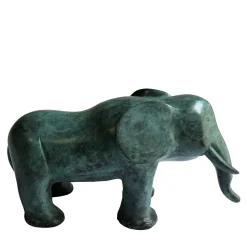Scultura in bronzo di elefante africano