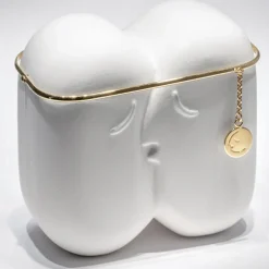 Scultura in ceramica Il Bacio