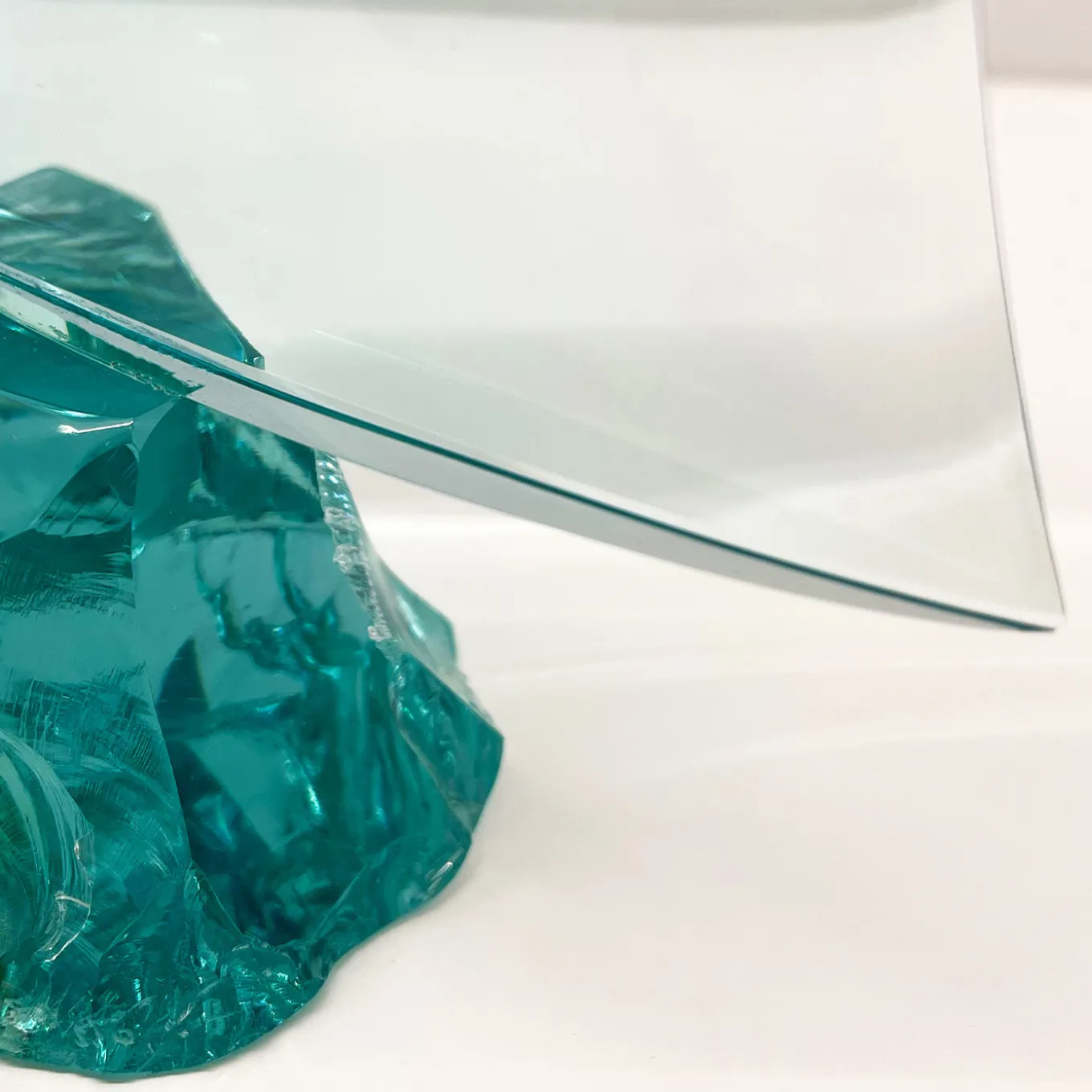 Scultura in cristallo fatta a mano a forma di vela