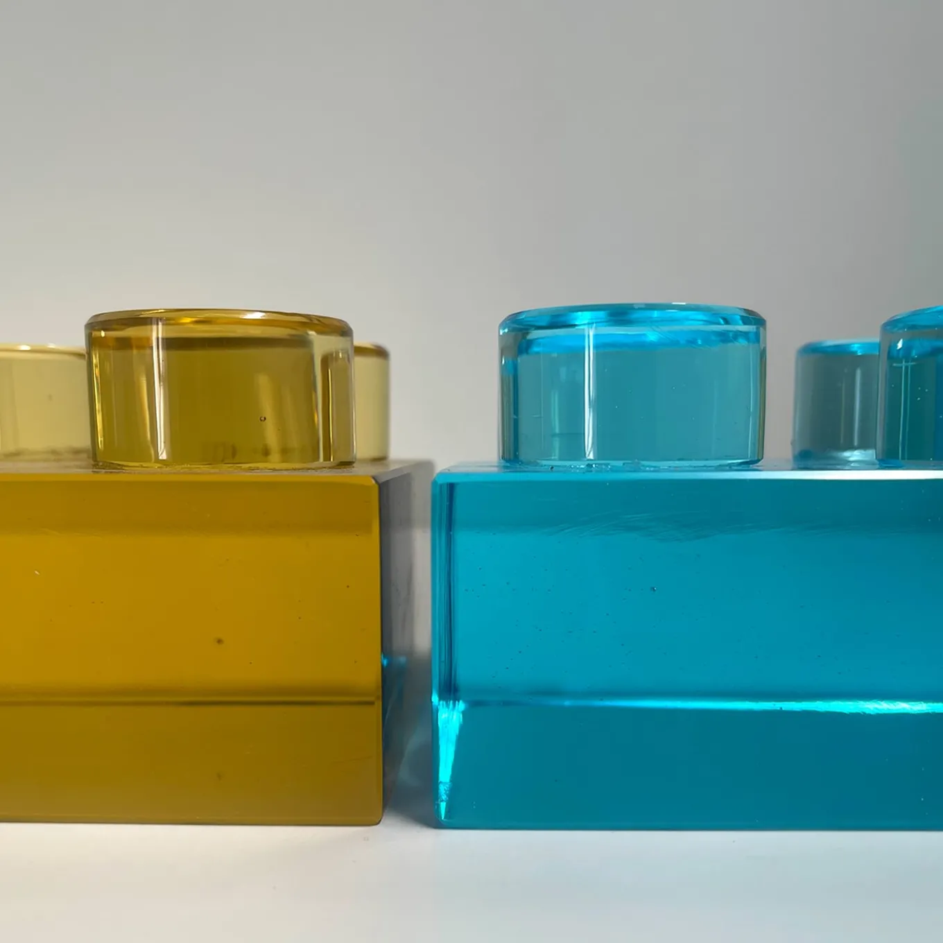 Scultura in cristallo giallo Brick realizzata a mano