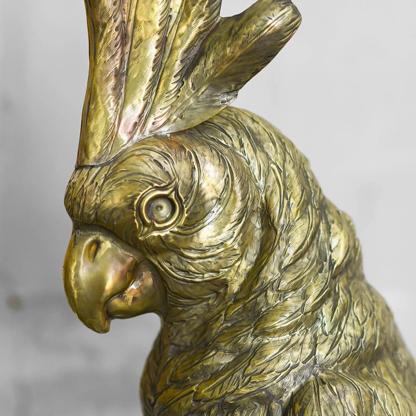 Scultura in Ottone a Forma di Pappagallo