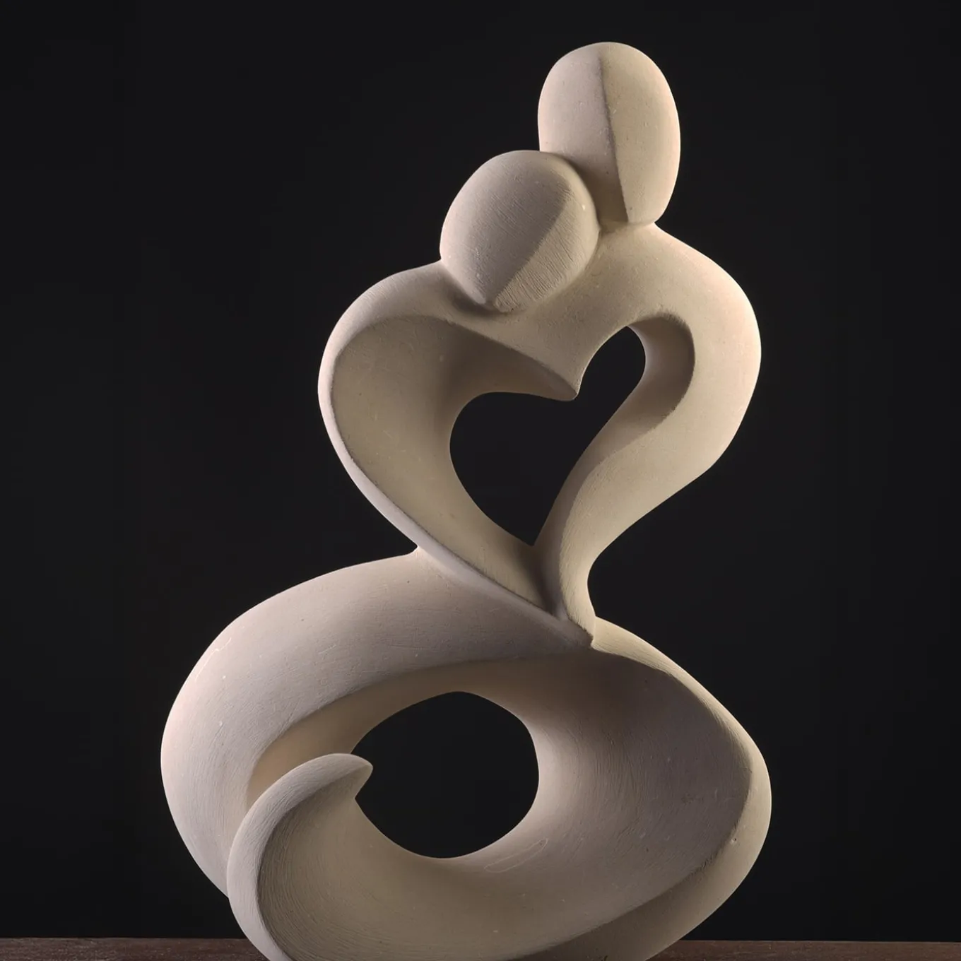 Scultura in pietra Il Sorriso del Cuore