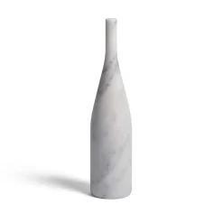Scultura Omaggio a Morandi in marmo bianco di Carrara