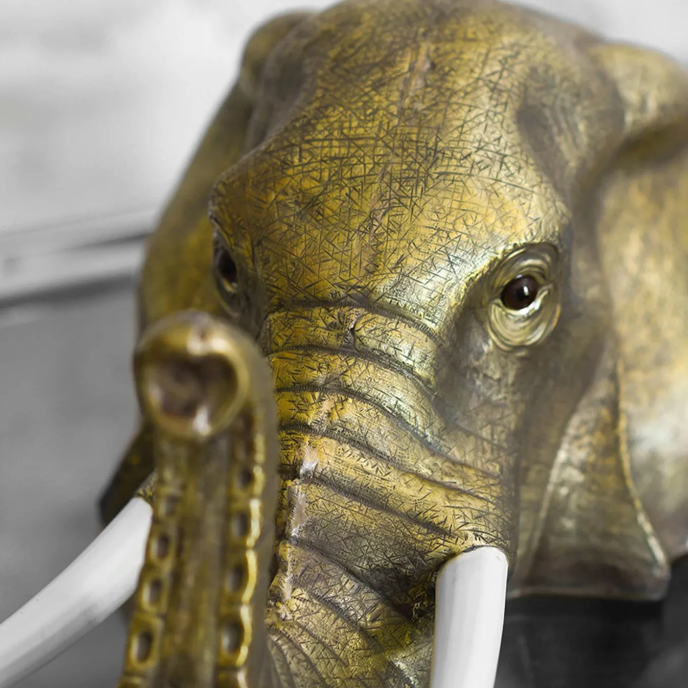 Scultura Testa di Elefante in Ottone