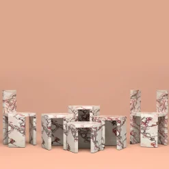 Sedia alata in legno di Antonio Saporito