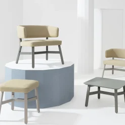 Sedia Croissant 572 Beige di Emilio Nanni