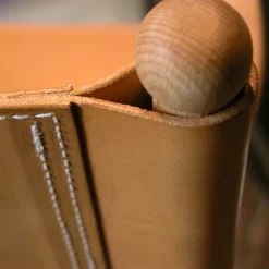 Sedia da regista in pelle beige