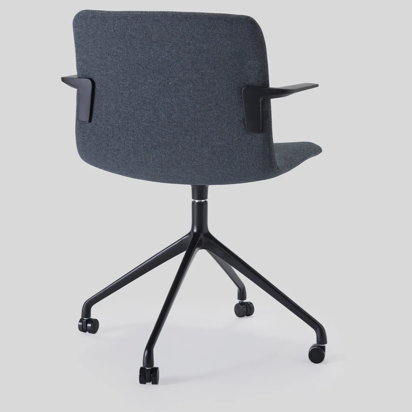 Sedia girevole Urban Gray di Studio Livoni