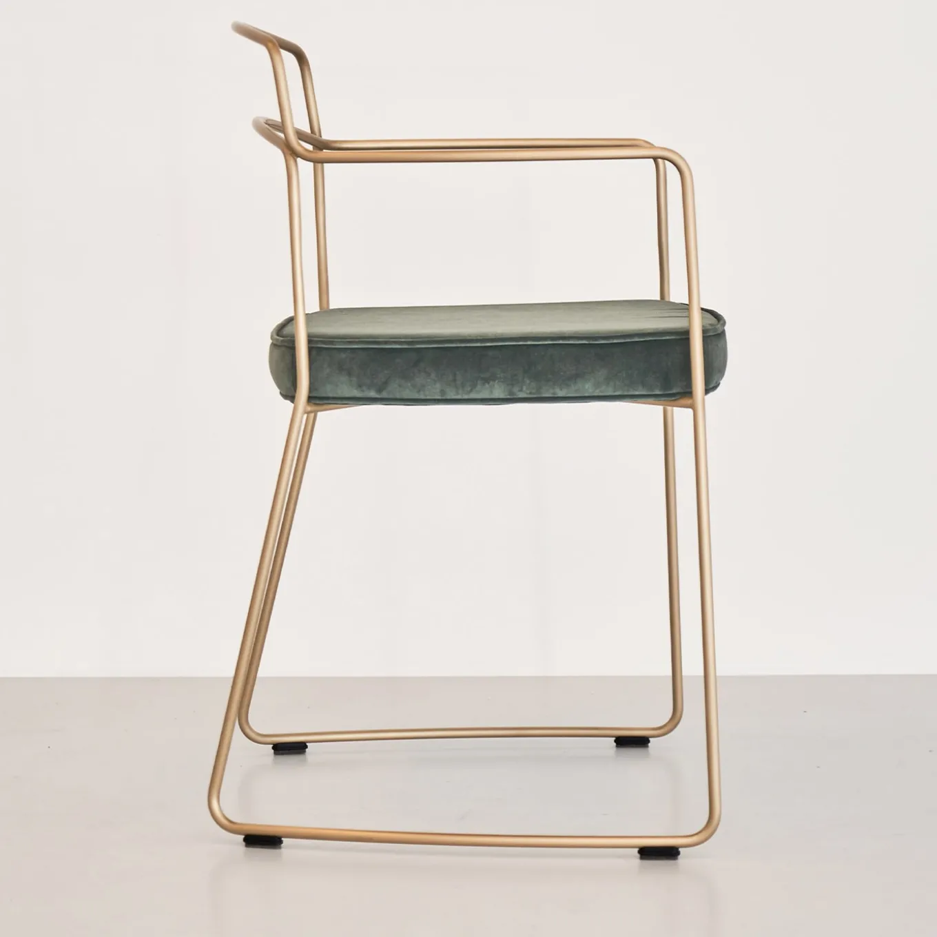 SEDIA SEIDECIMI AUREO VERDE IN OTTONE SPAZZOLATO A MANO